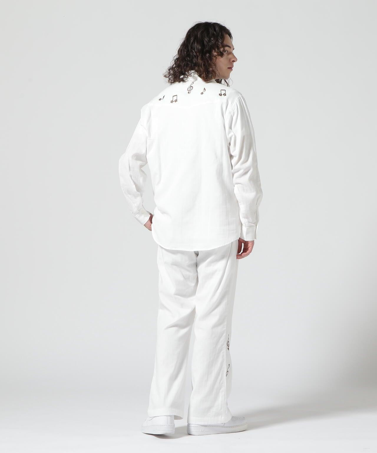 153943370
