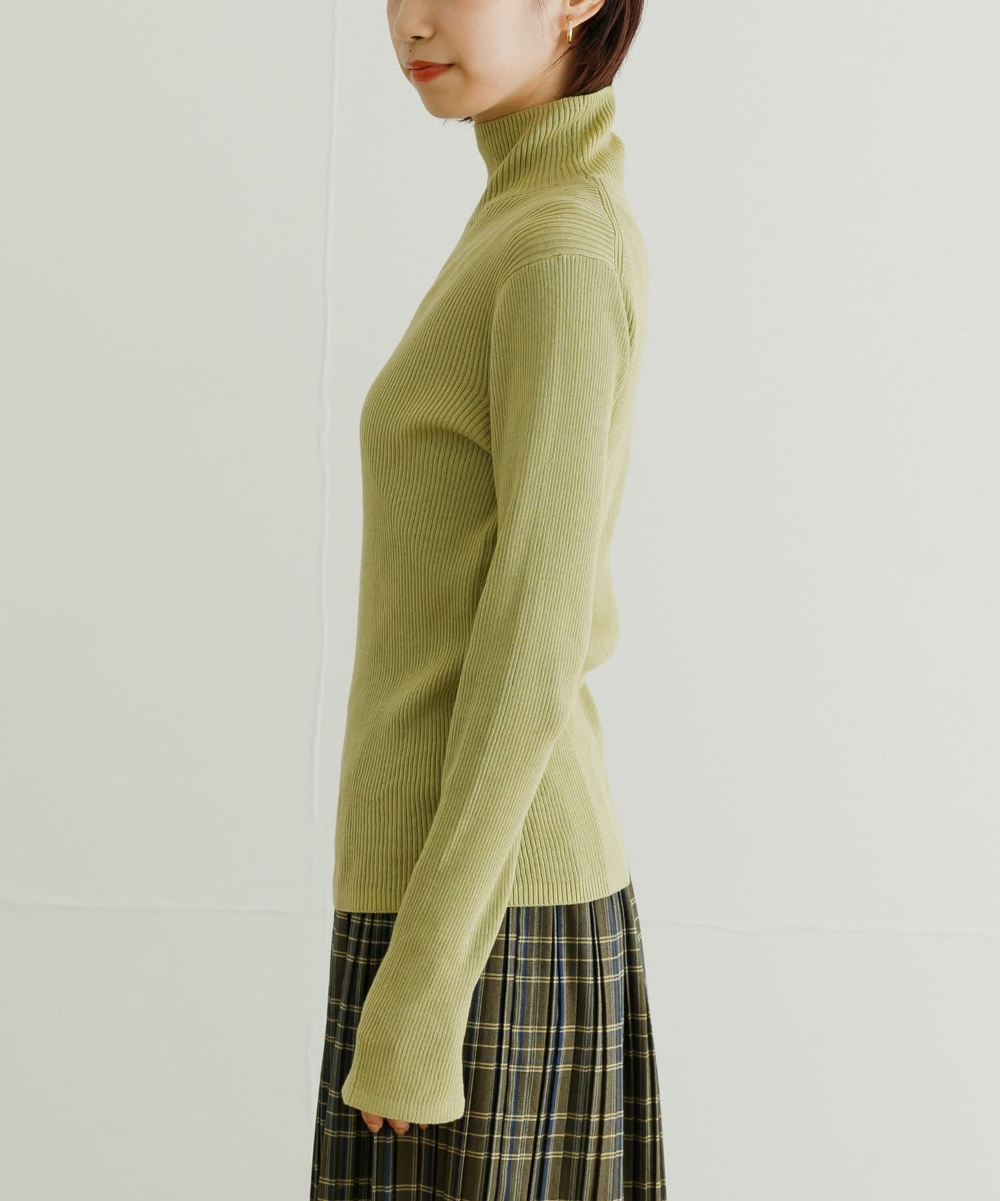 100182703