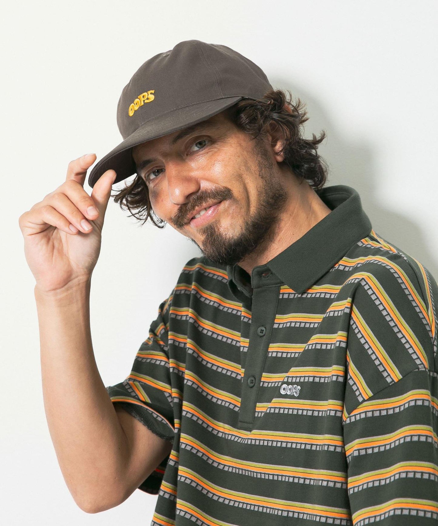 166105930