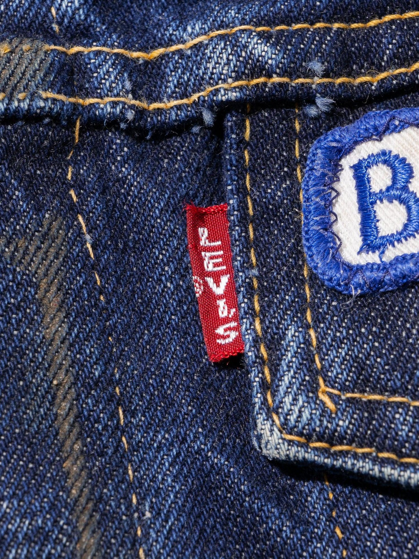 167737100