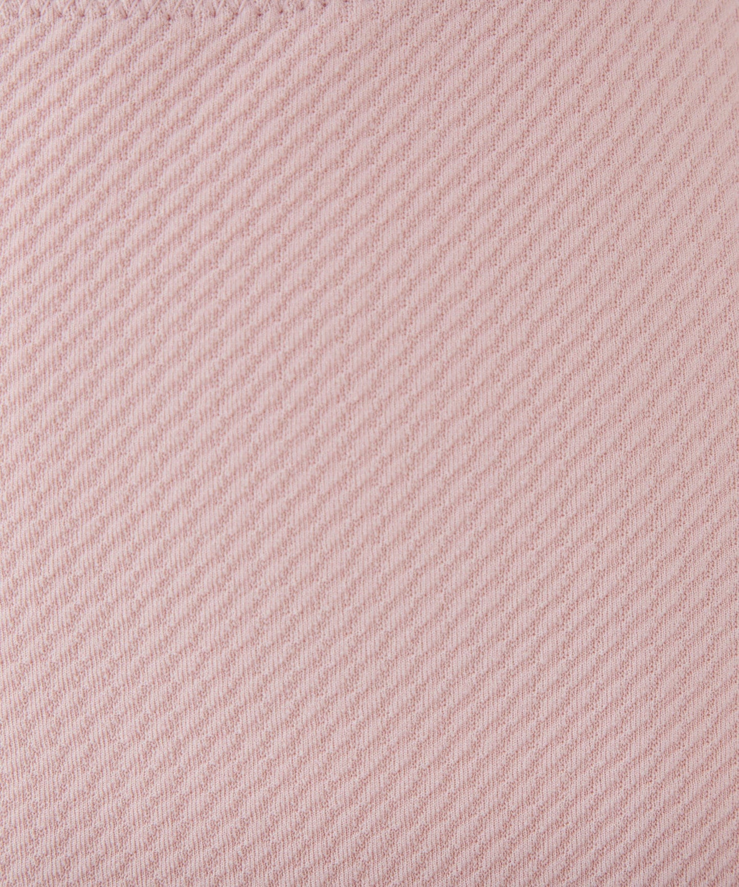 100590516