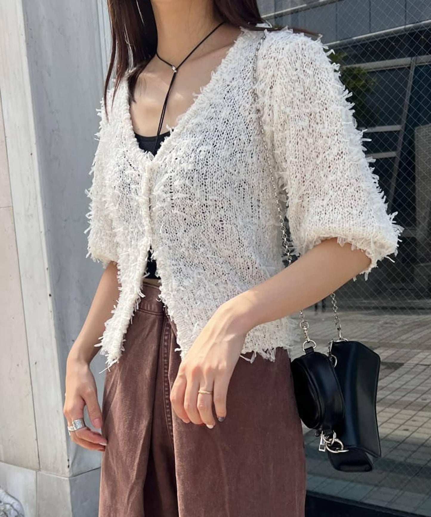 140917738
