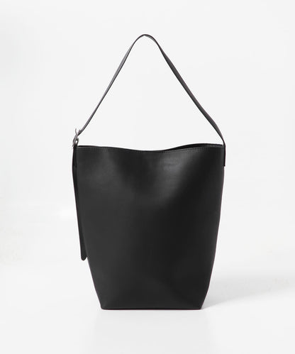 166102695