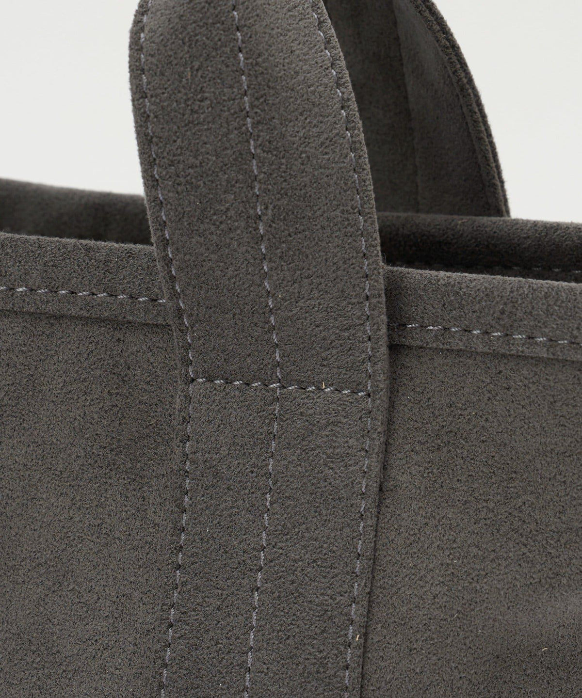 172581225