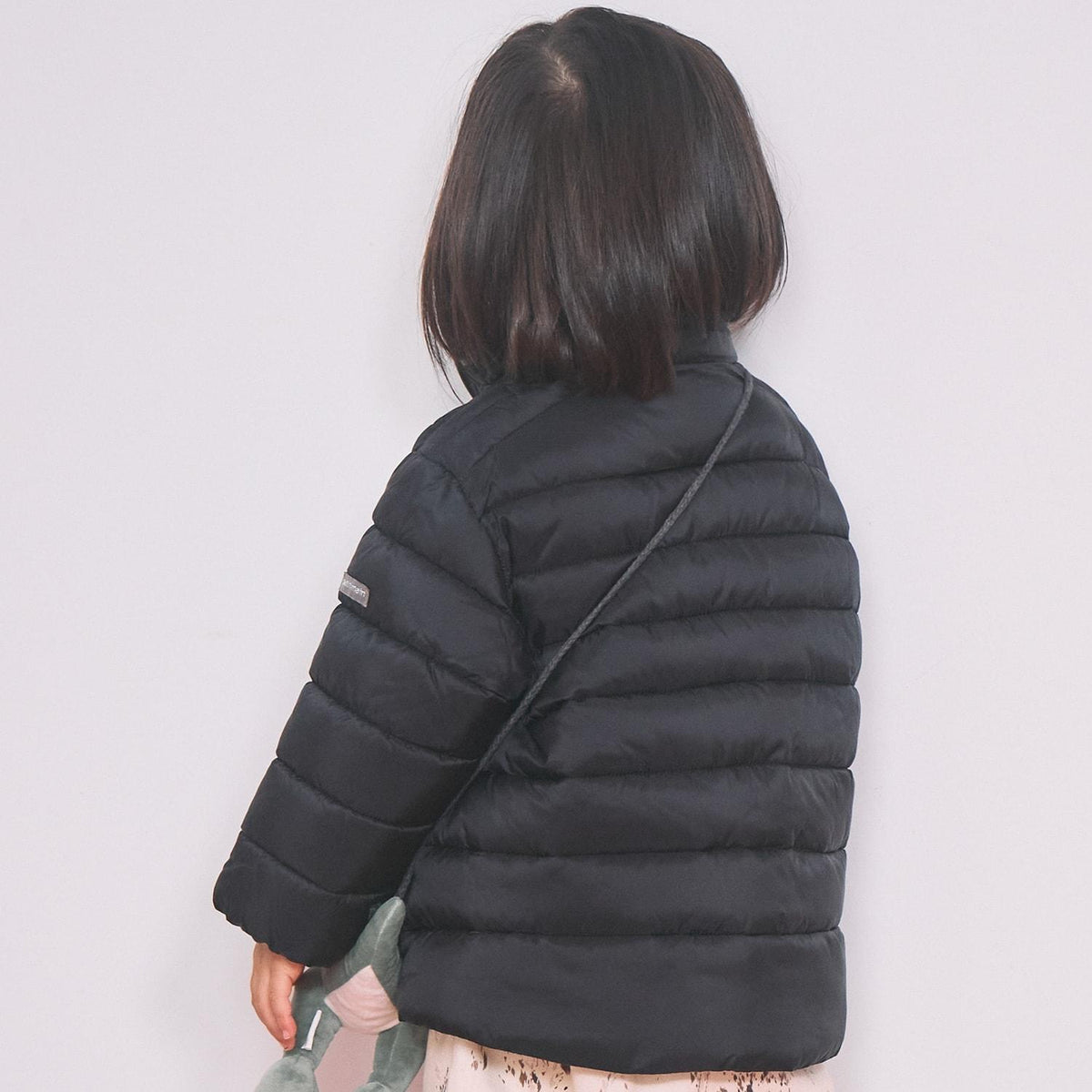 174196752