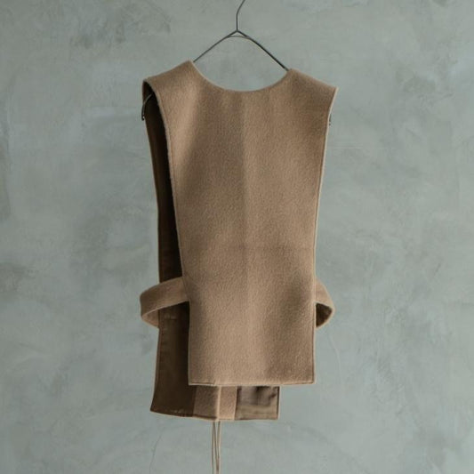 the last flower of the afternoon | 路傍の月 logger vest (camel) | ベスト トップス お灑落 (tlf124ve001lws)