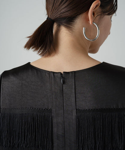 103641929