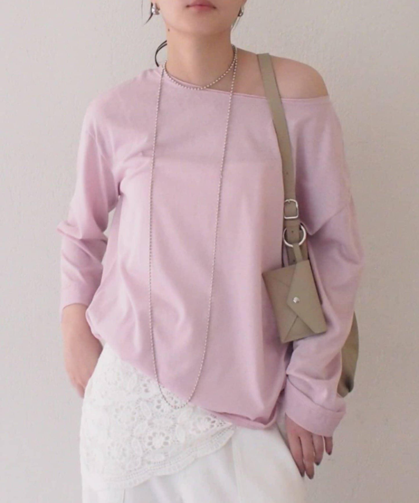 284816381
