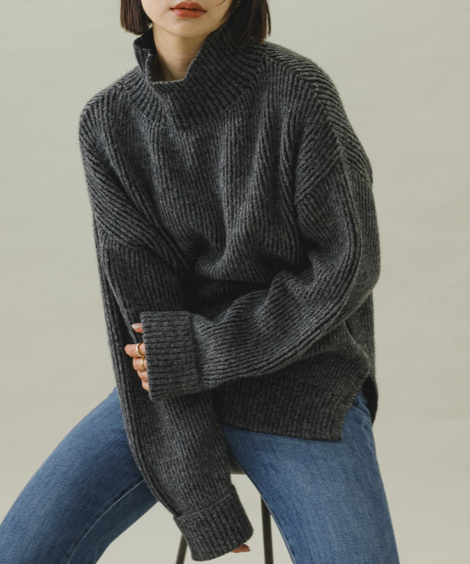 104252601