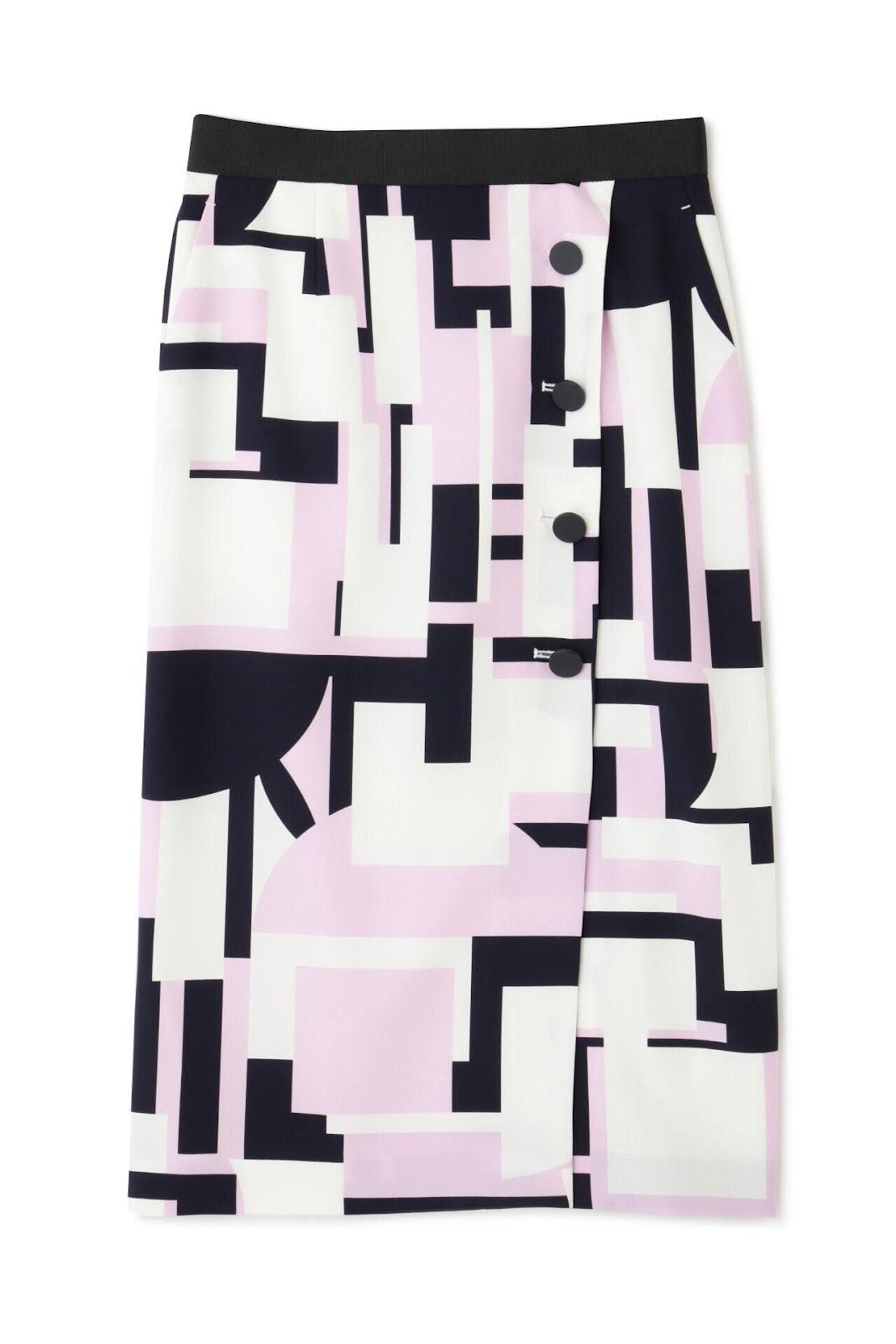 153977926