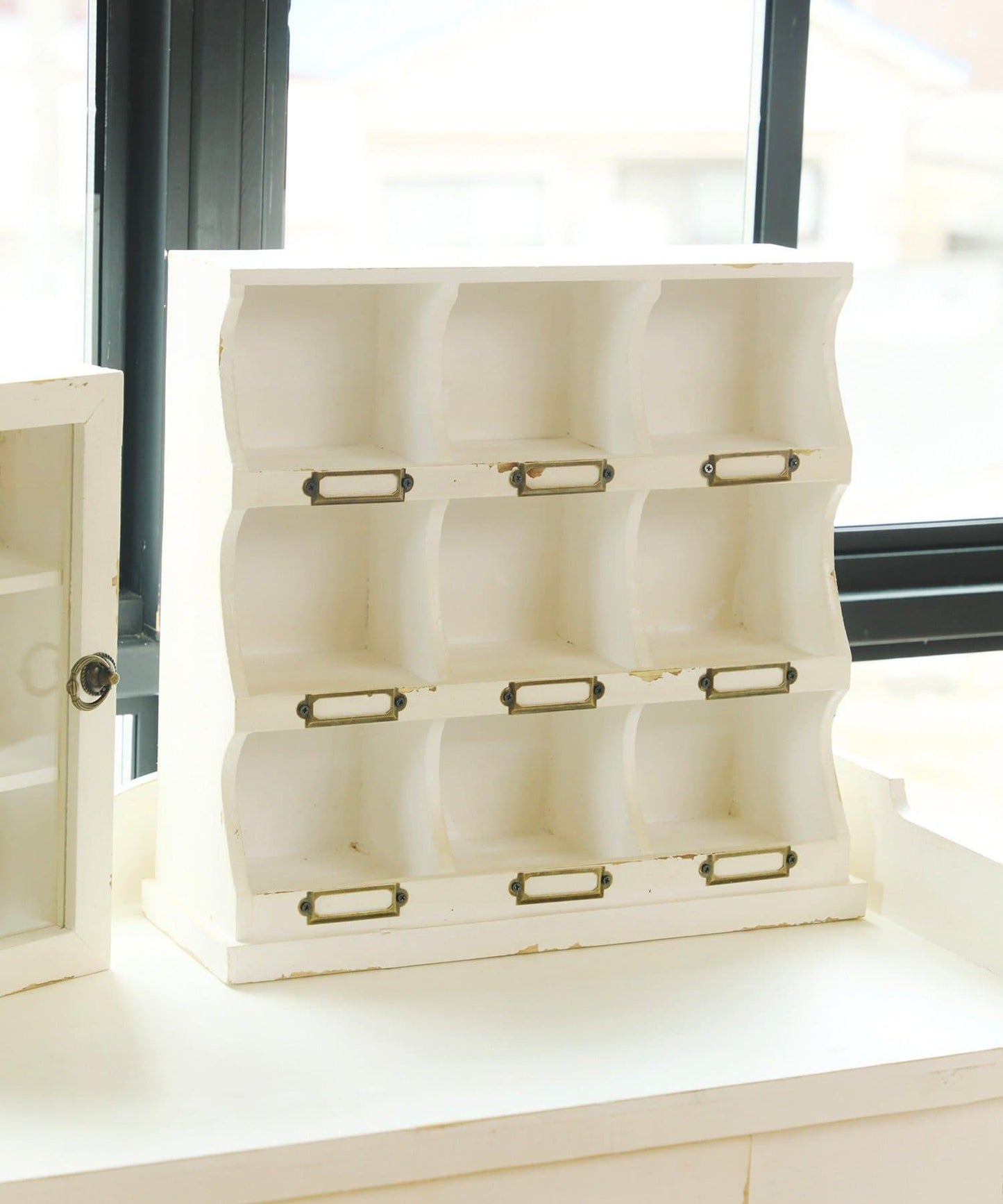 172937898