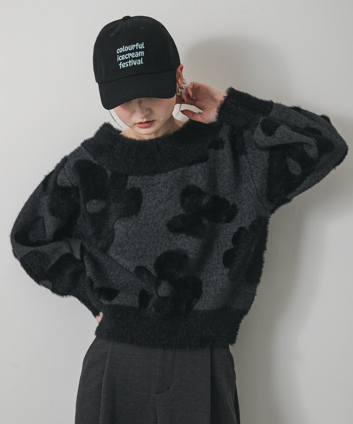 275563758