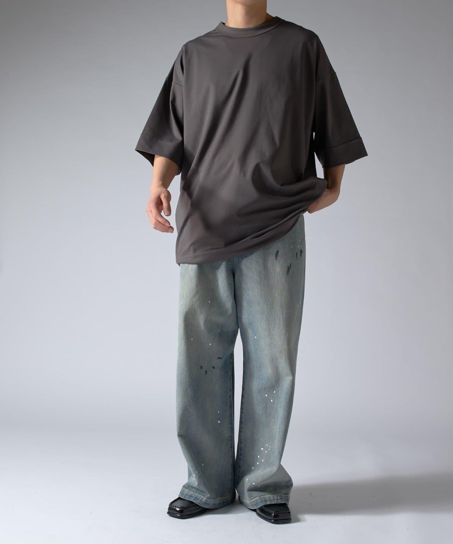 255917261