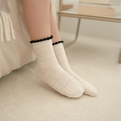 162897885