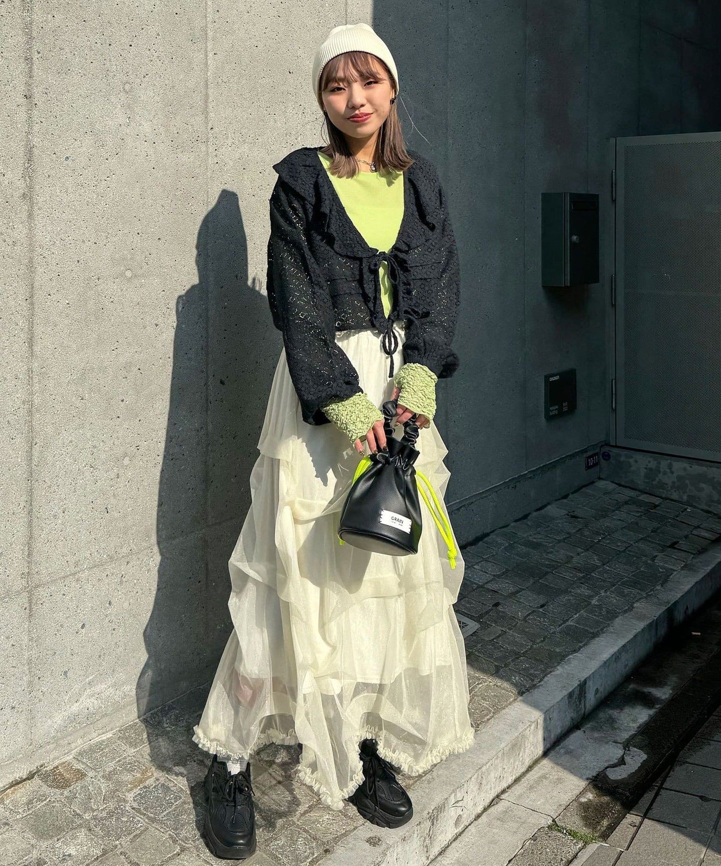 117438141