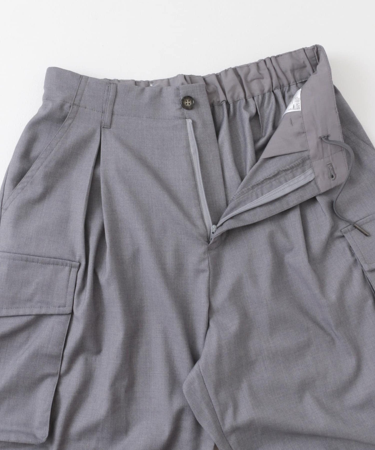 153047141
