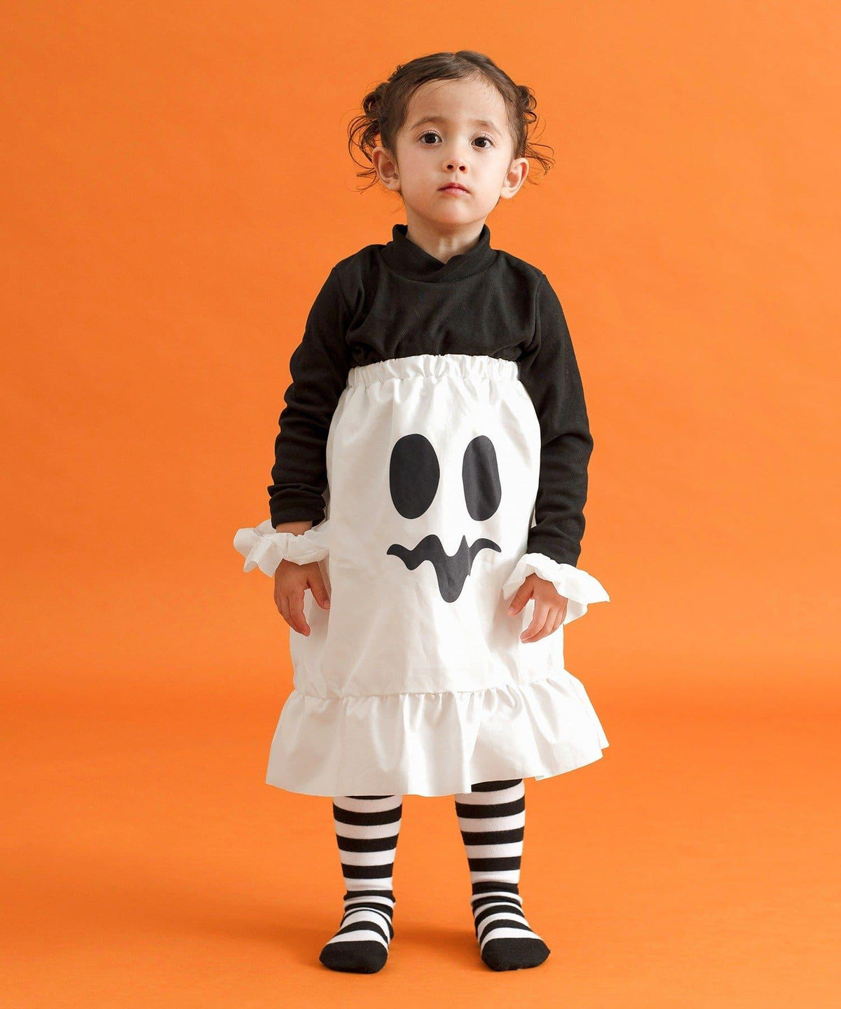 174057318
