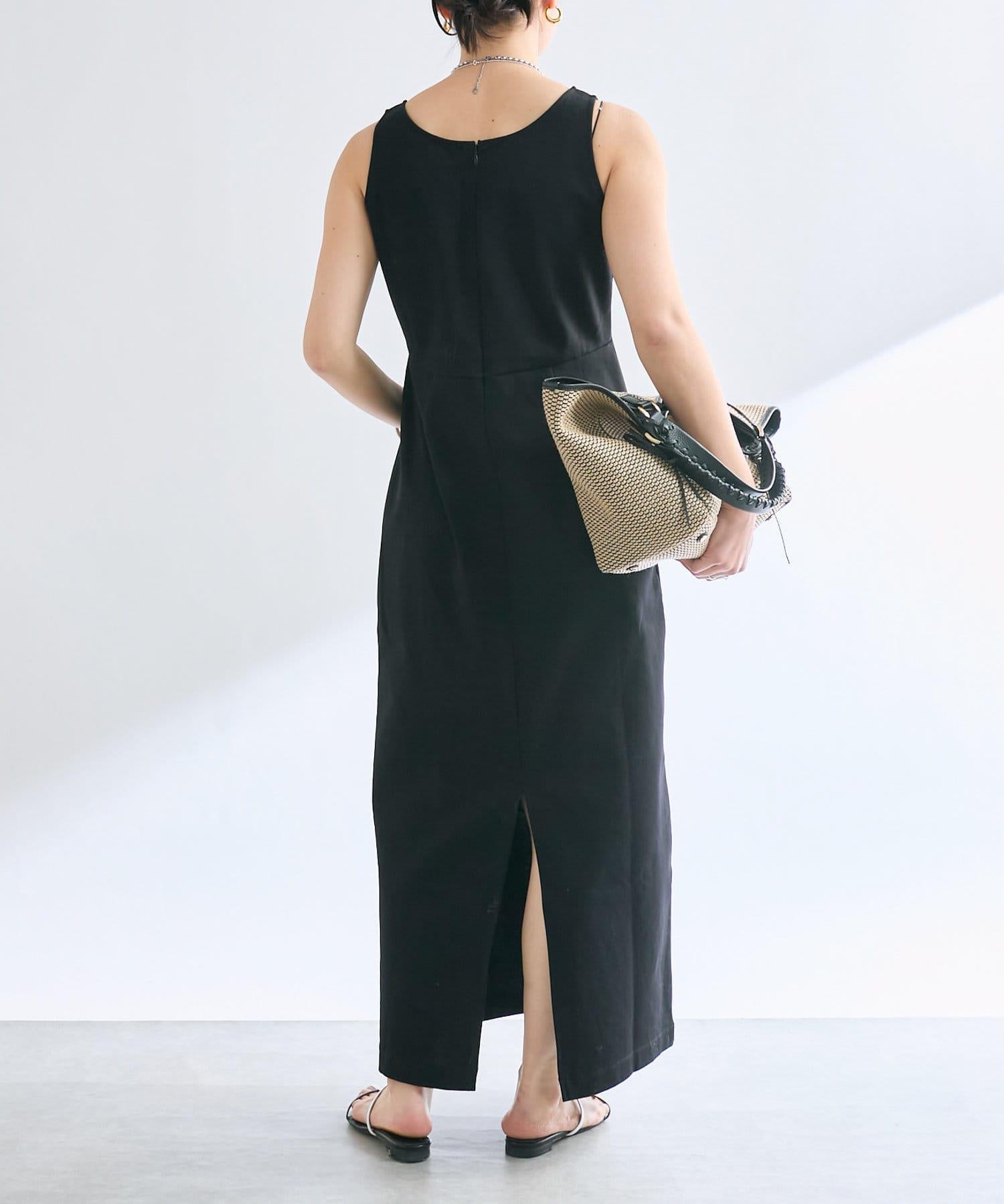 153358437