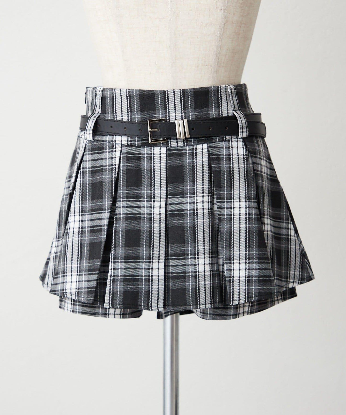 172707800