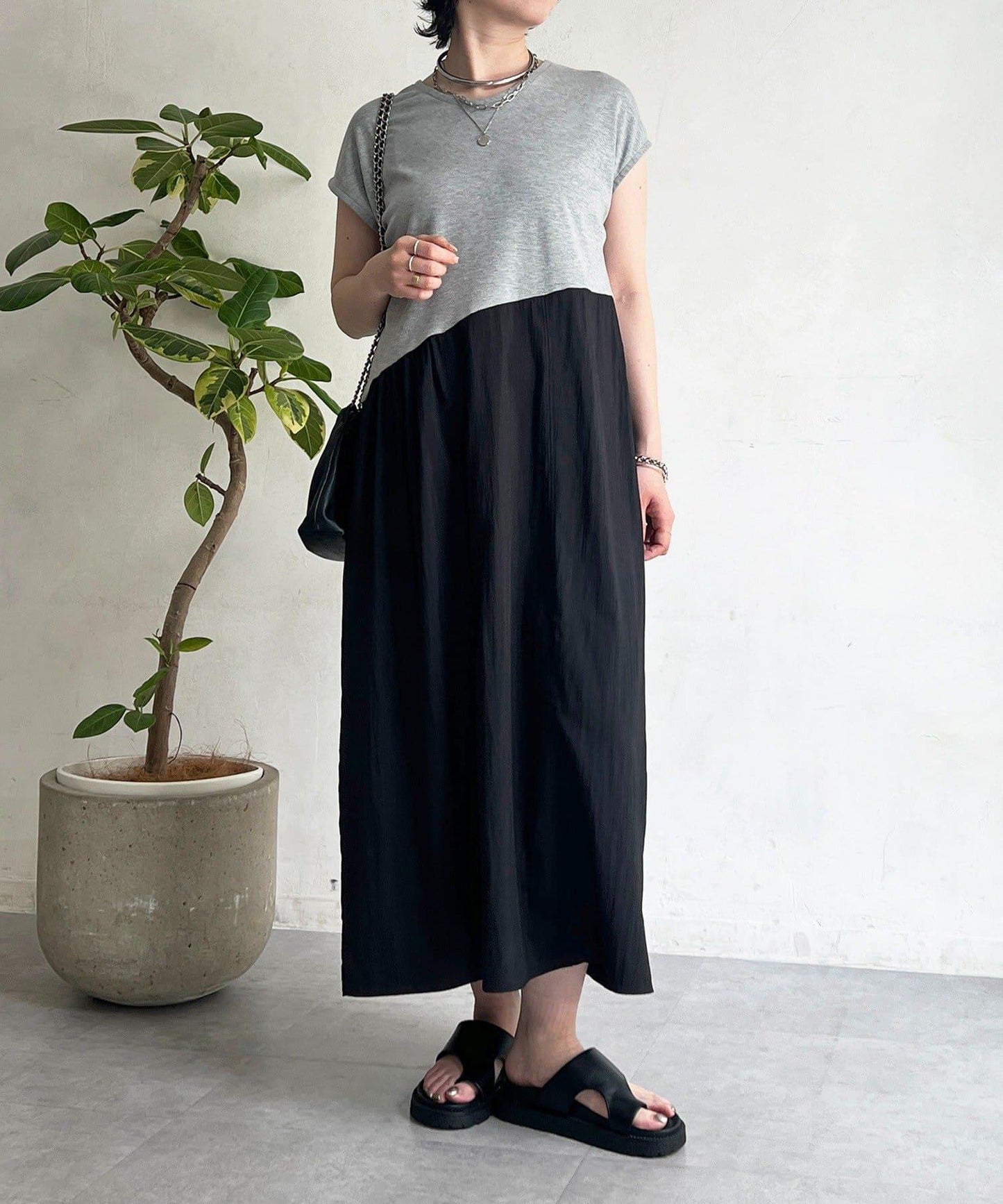 289734223