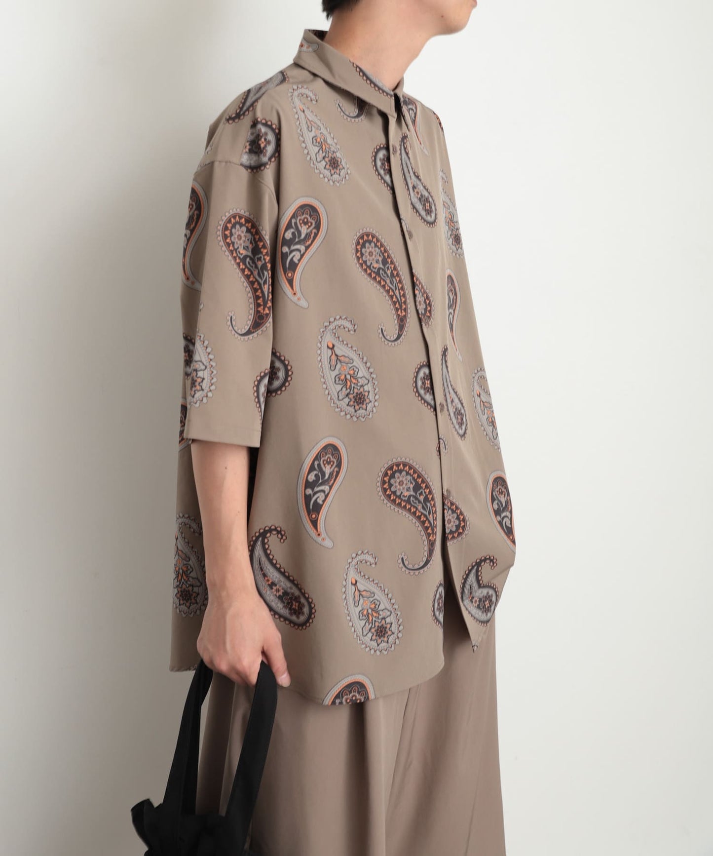 98599974