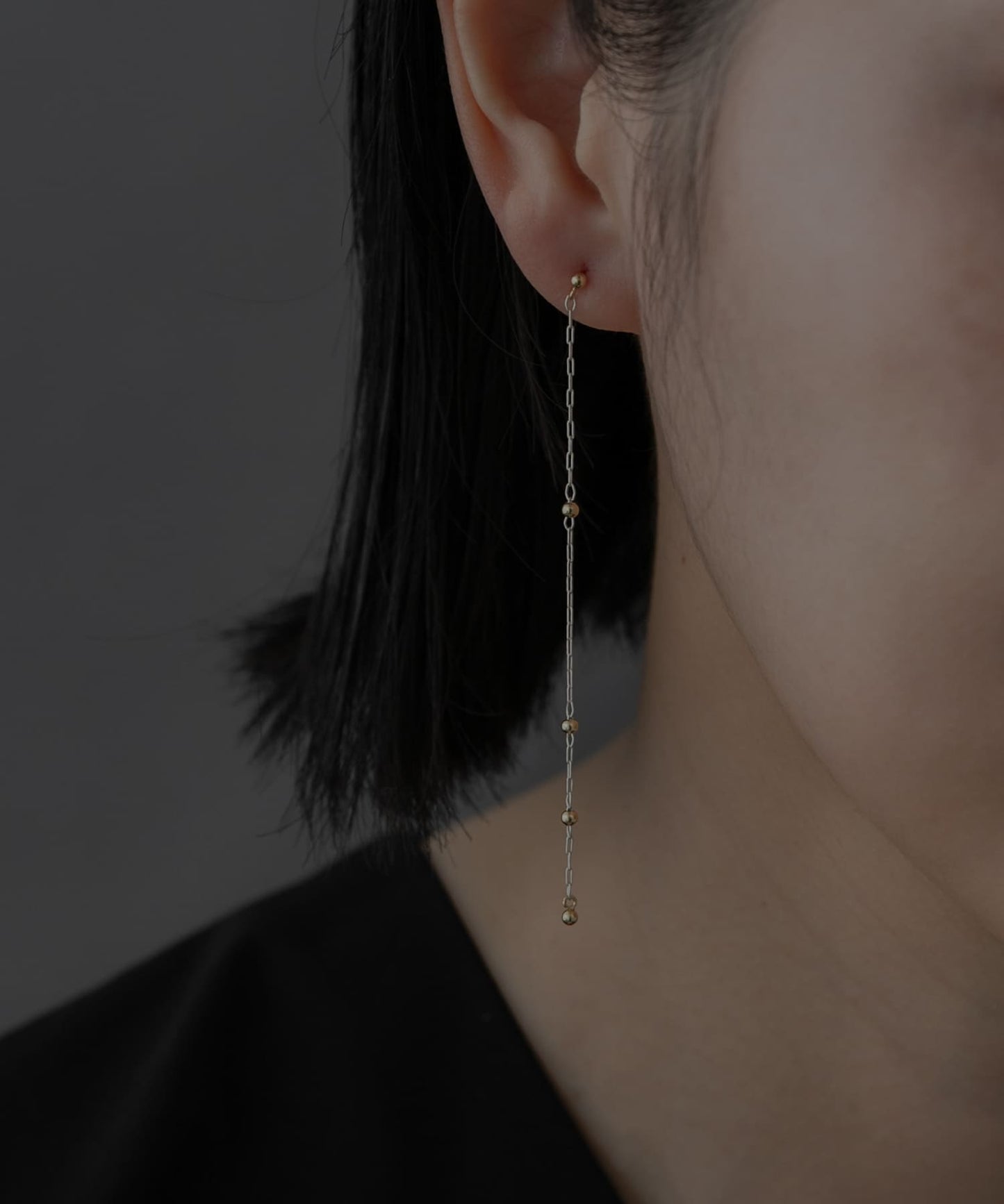 124381212