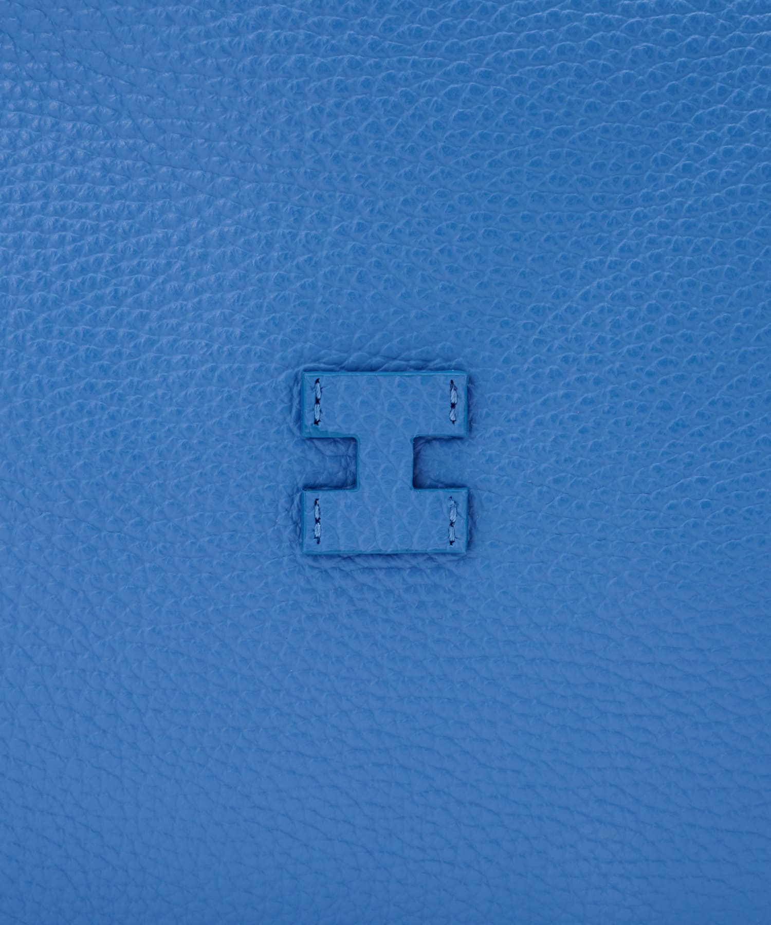 122277652