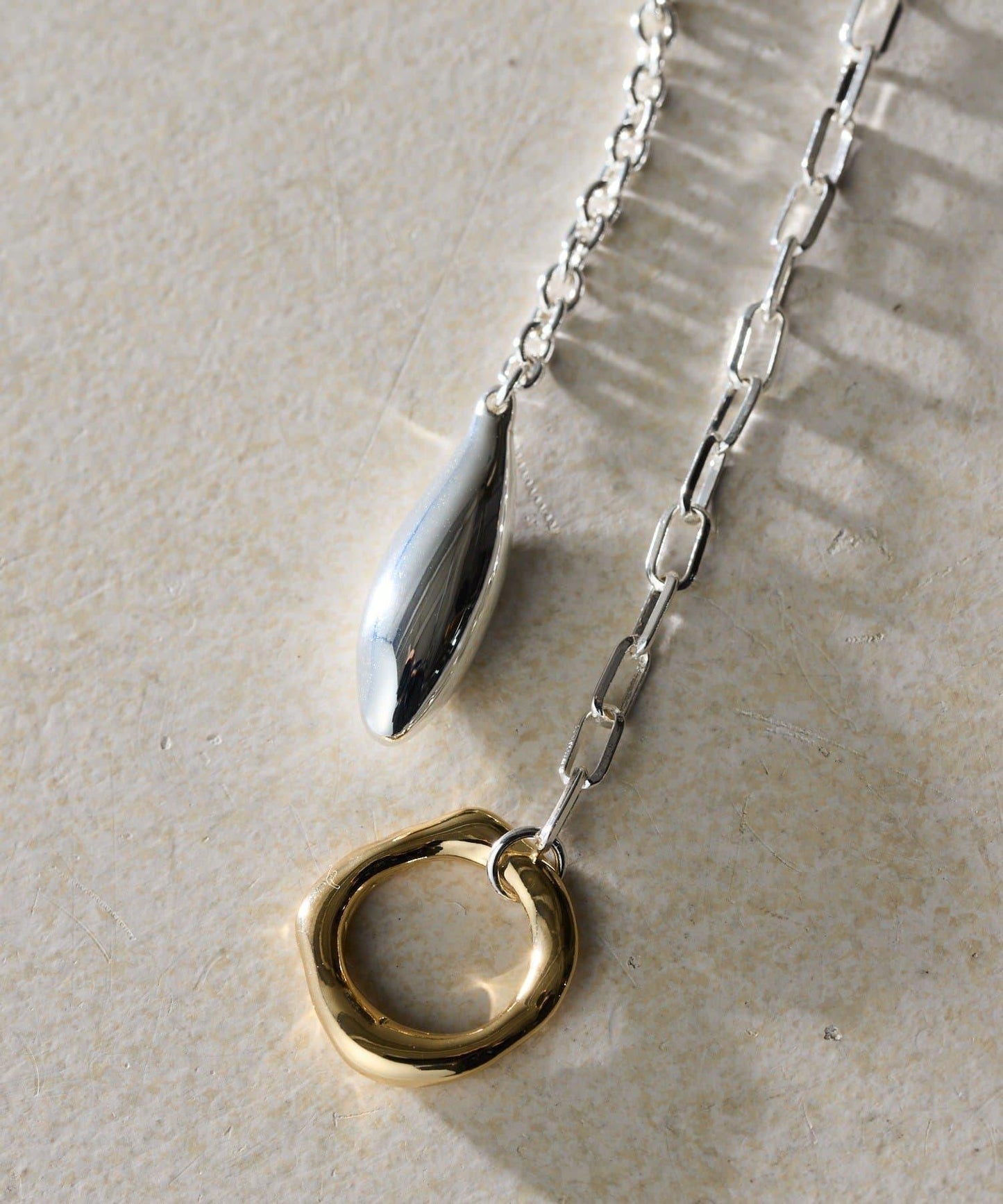 172605553