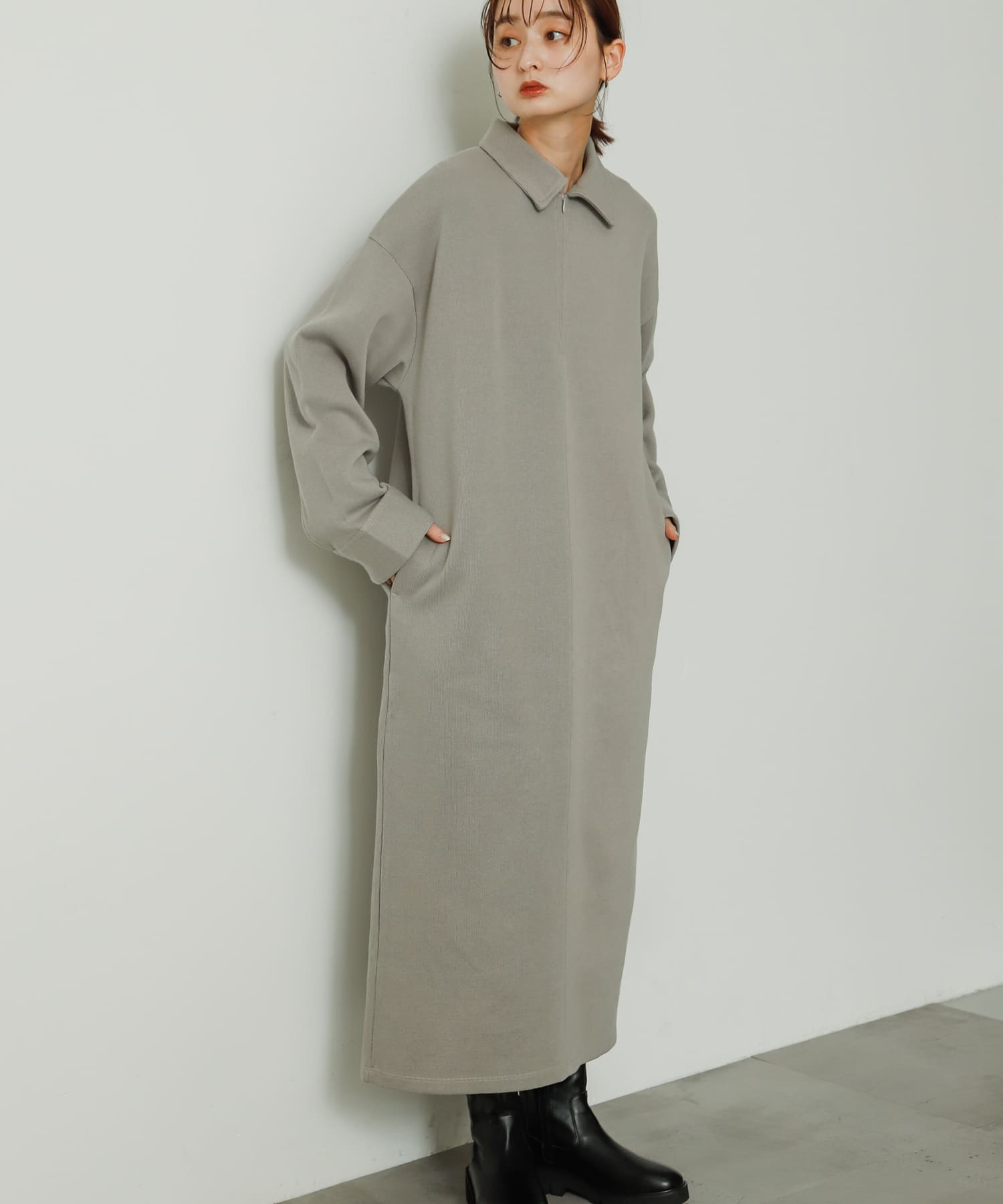 103825128