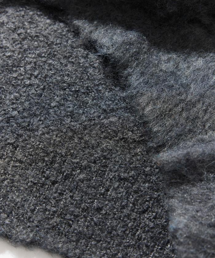273428137
