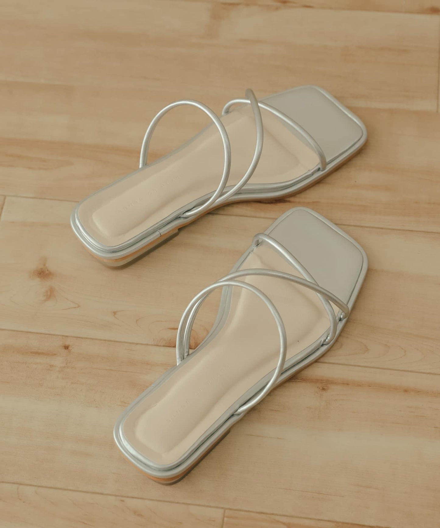 269469673