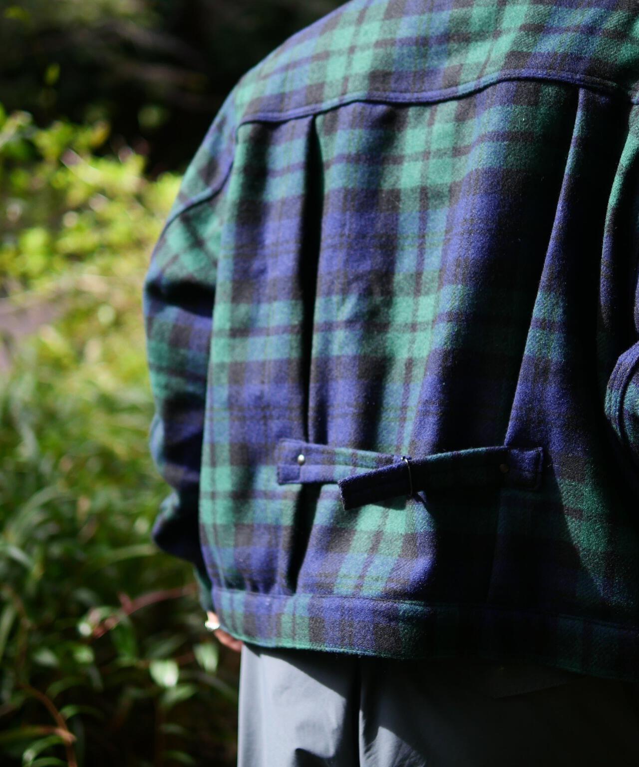153921367