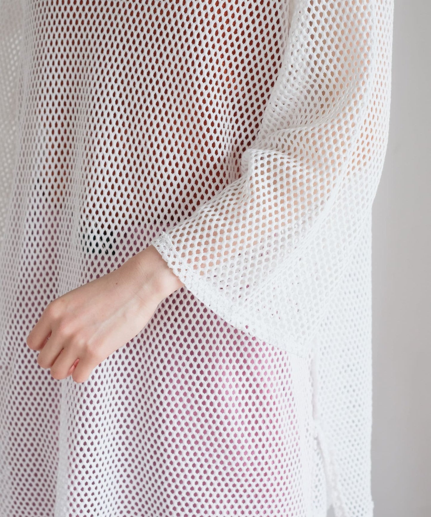 95000208