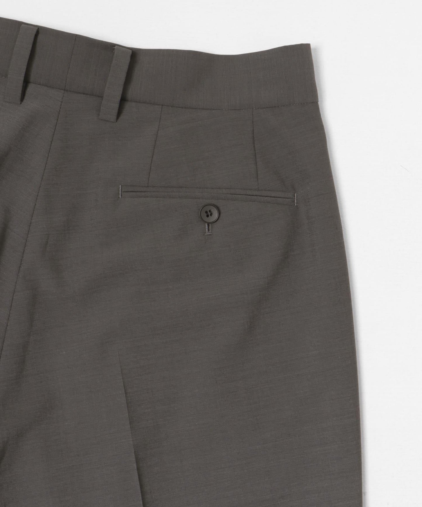 156916562