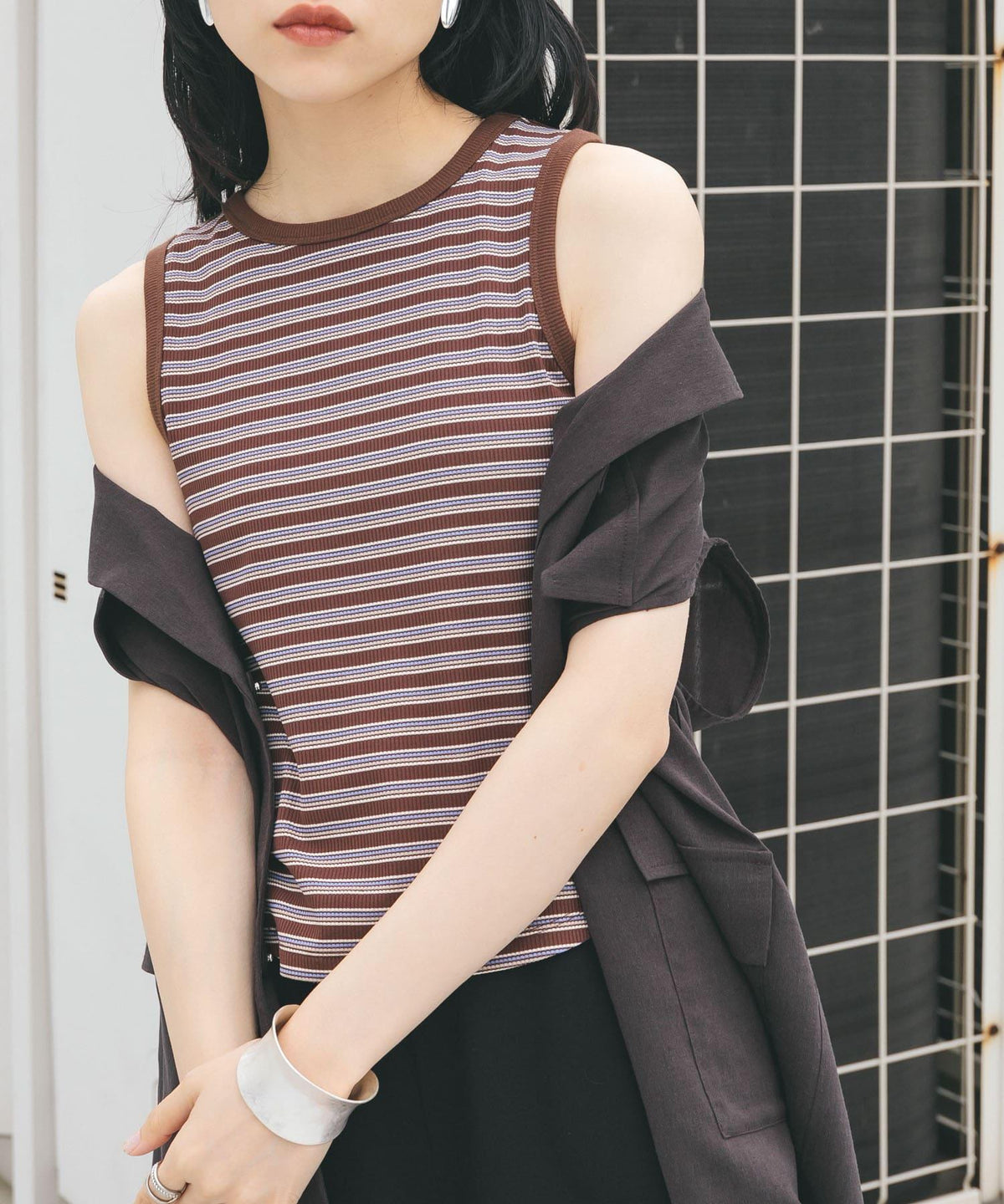 269427276