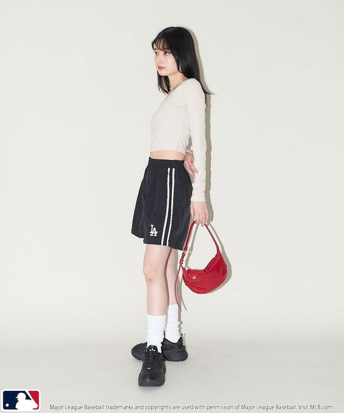 151023821