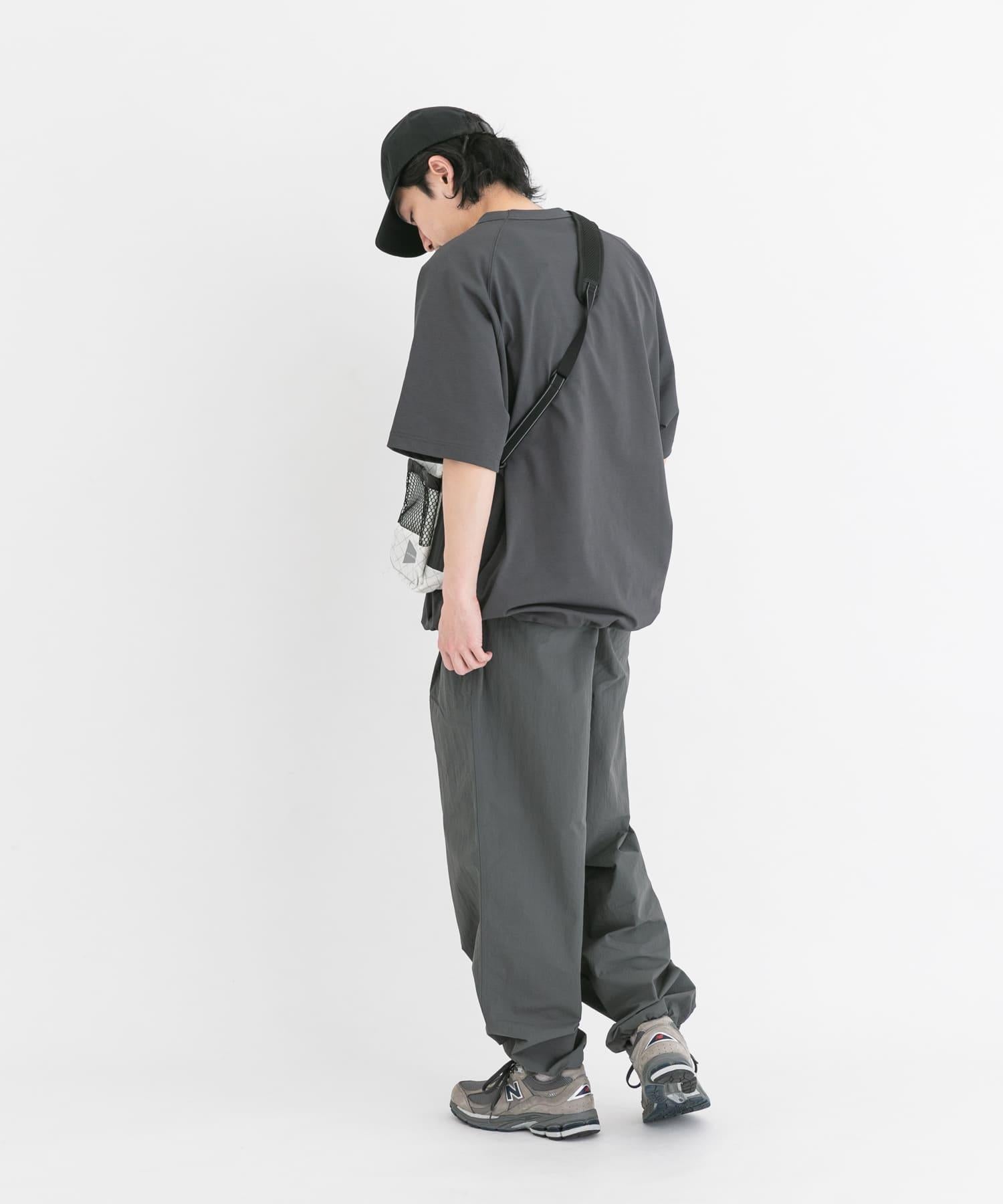 166008184