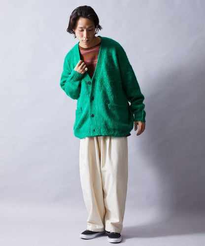 92358370