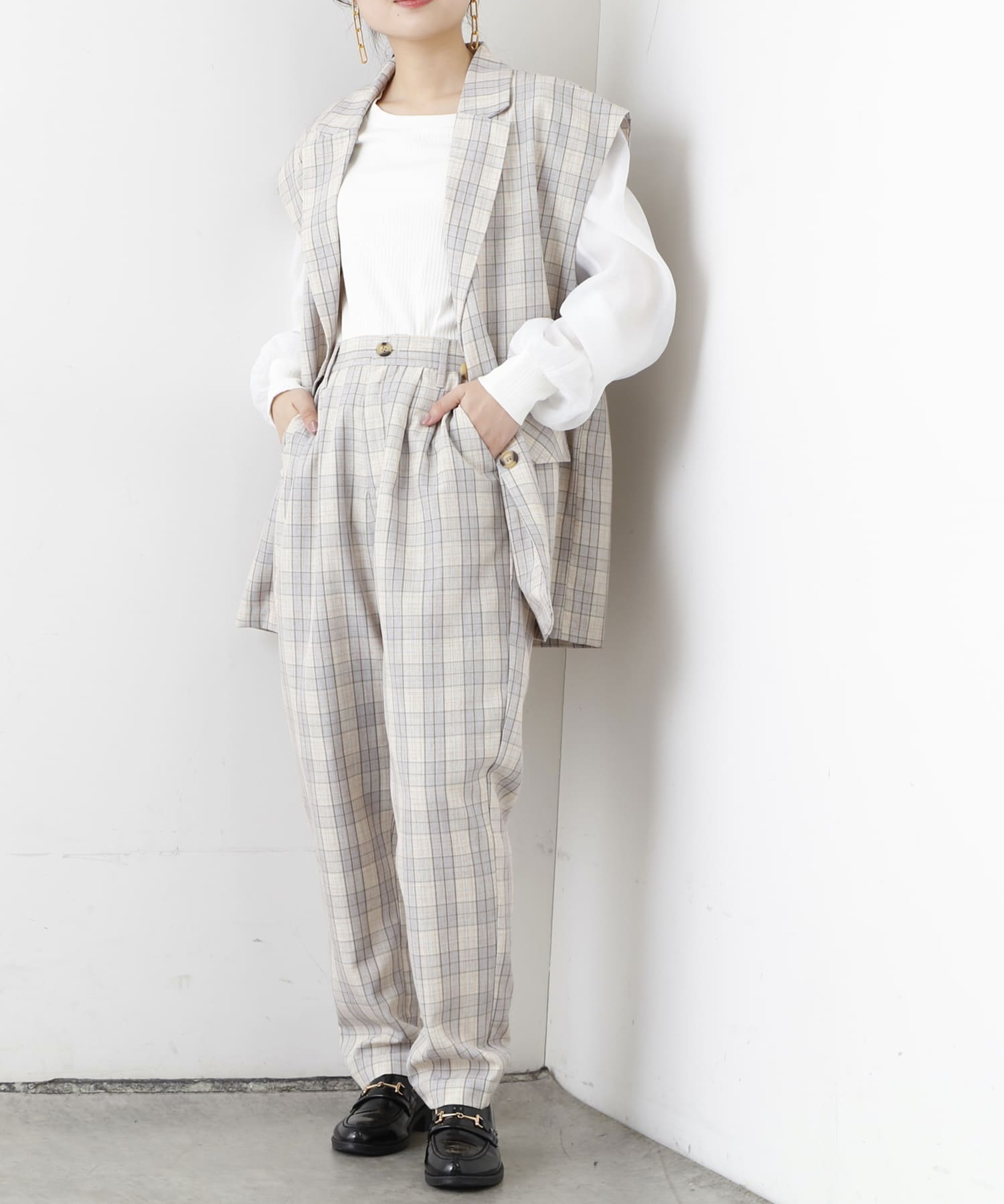 94977307