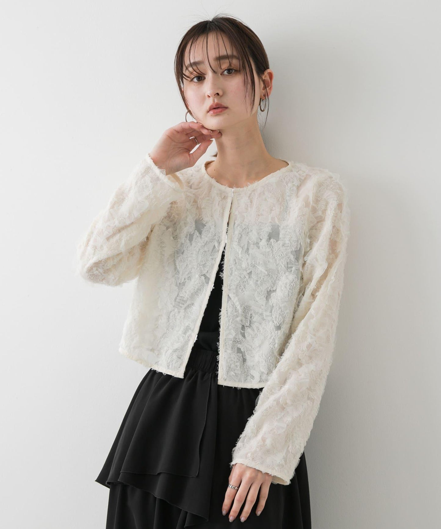 166064309