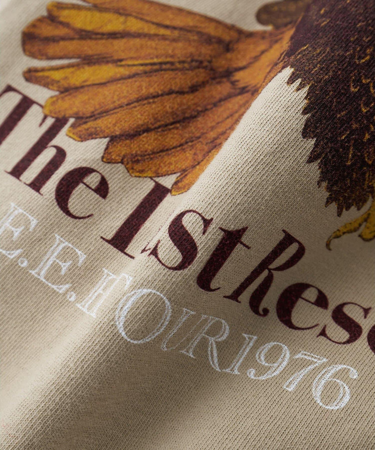 281018767