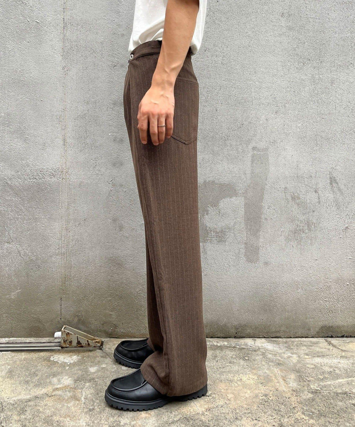 173593091