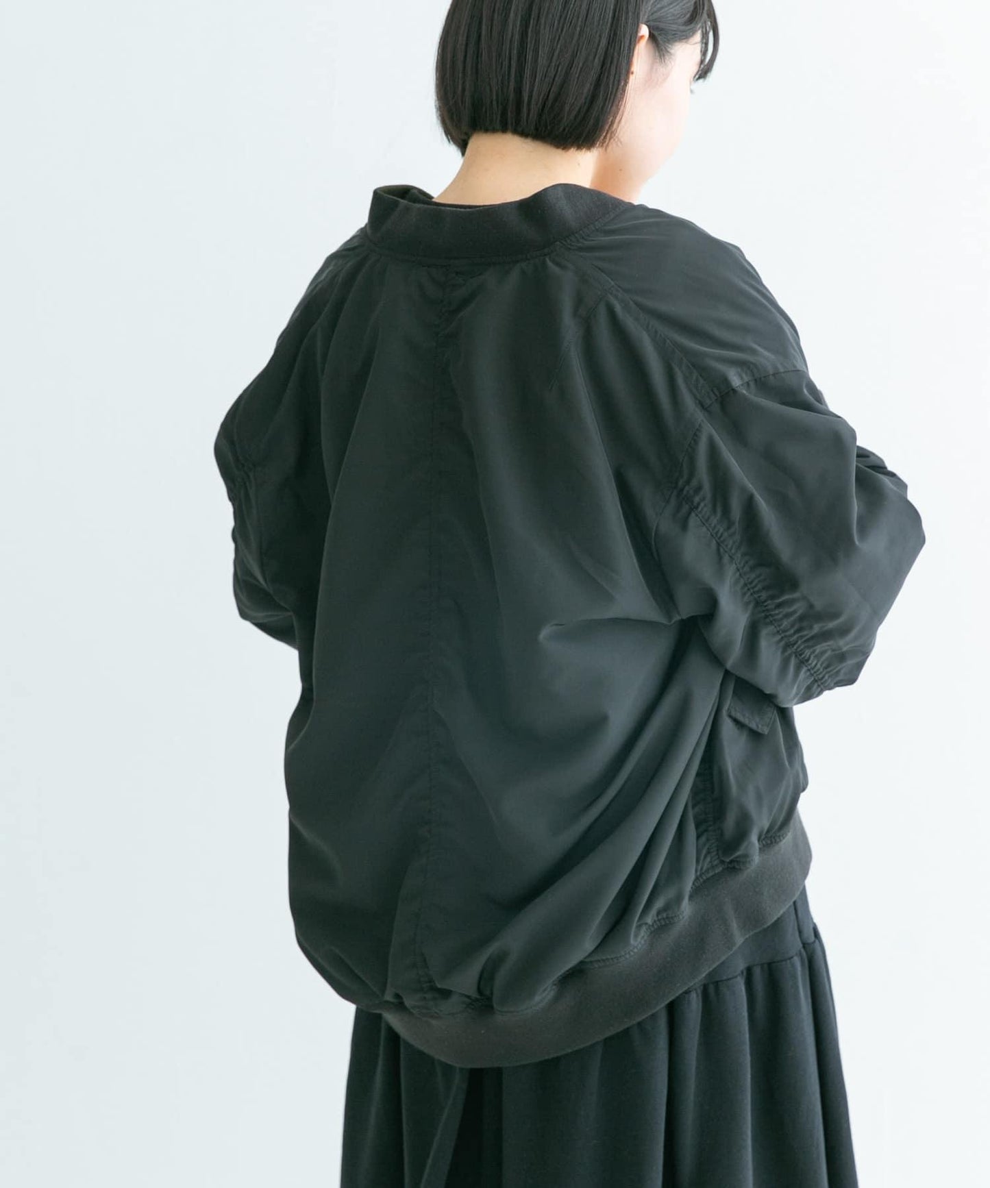 152698429